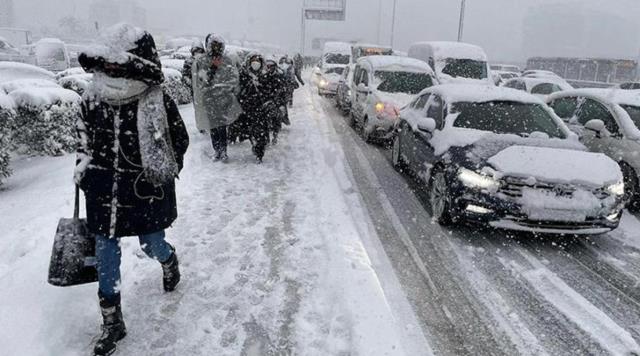 İstanbul beyaz örtüyle kaplanacak! 4-5 gün boyunca etkisini sürdürecek kar yağışı geliyor